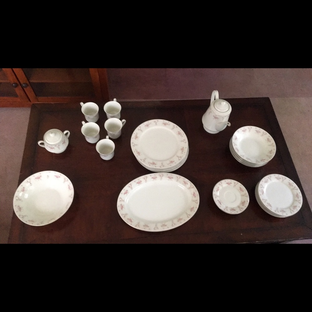 China set - Picture 4 of 4